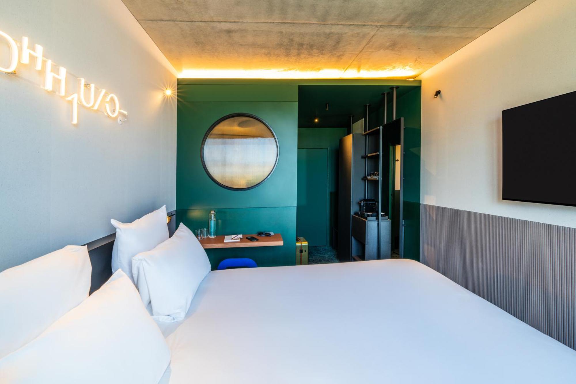 Tribe Paris Clichy Hotel Exterior photo