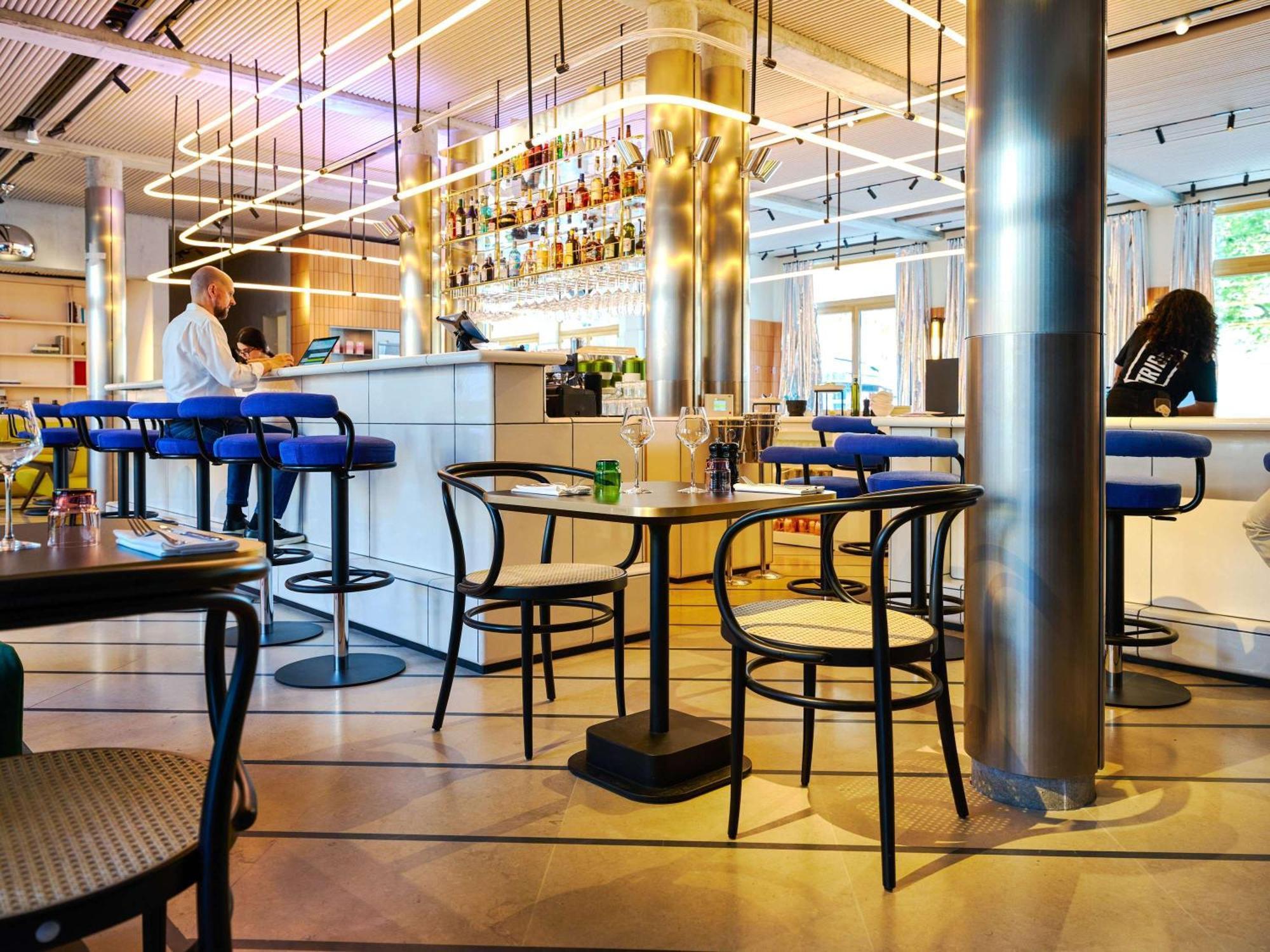 Tribe Paris Clichy Hotel Exterior photo